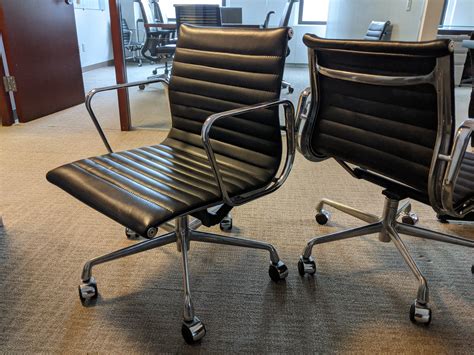 fake herman miller